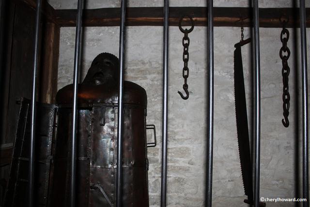 Museum of Medieval Torture Instruments - Iron Maiden 