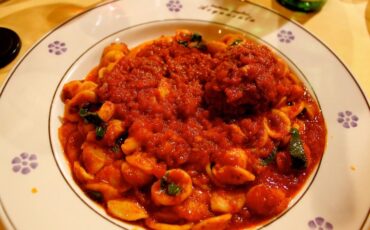 Trattoria Pugliese Acquasala Milan - Pasta With Horse Meat