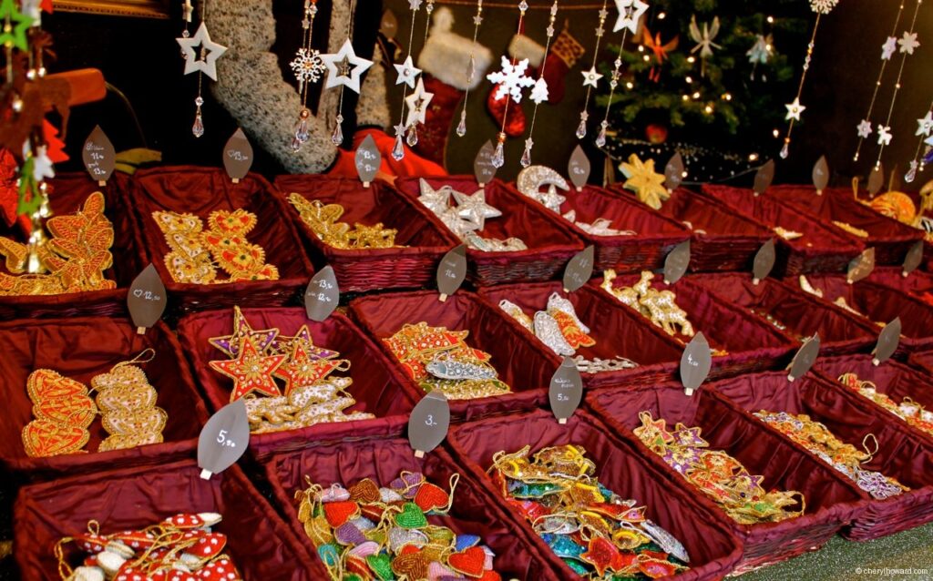 Schönbrunn Christmas Market In Vienna, Austria - Market Stalls