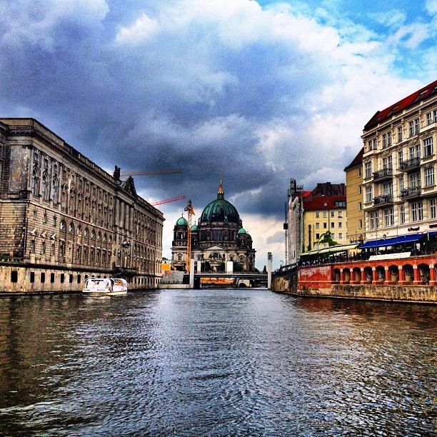 Berlin Boat Tour - Berliner Dom