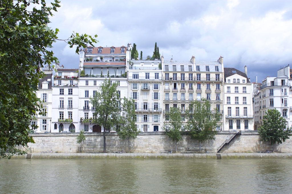 Paris Photos Homes Along Seine