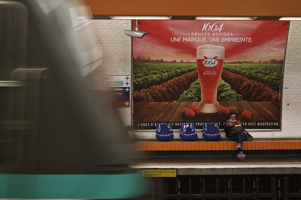 Paris Photos Metro Scene