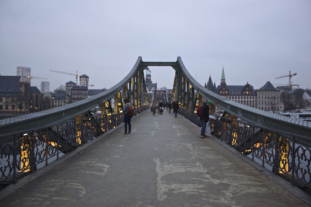 Frankfurt Photos - Eiserner Steg Dusk