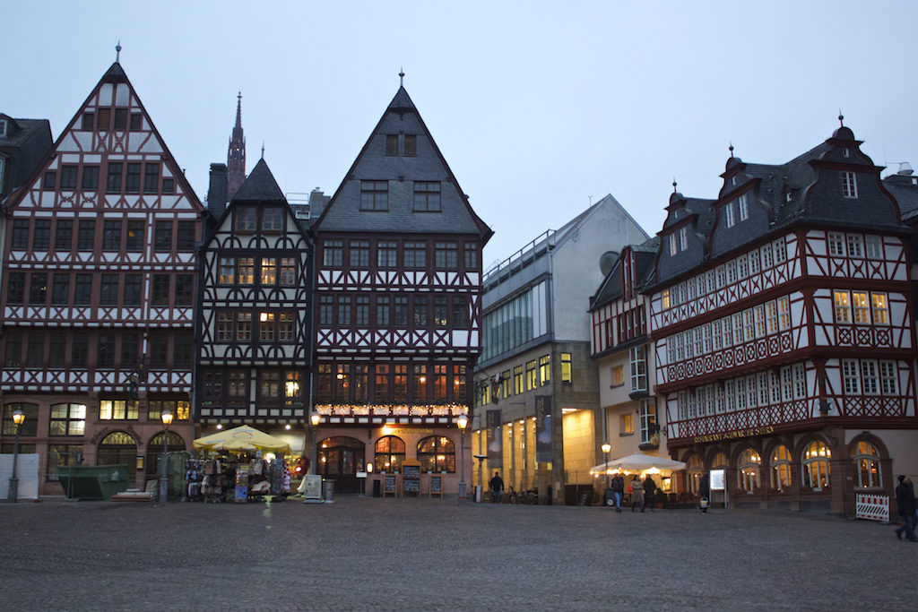 Frankfurt Photos - Old Town Römerberg Square