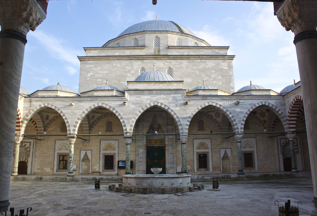 Things To Do in Edirne Turkey - Sultan Beyazıt II Mosque Courtyard