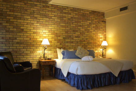 Benmiller Inn and Spa - Bed & Chairs