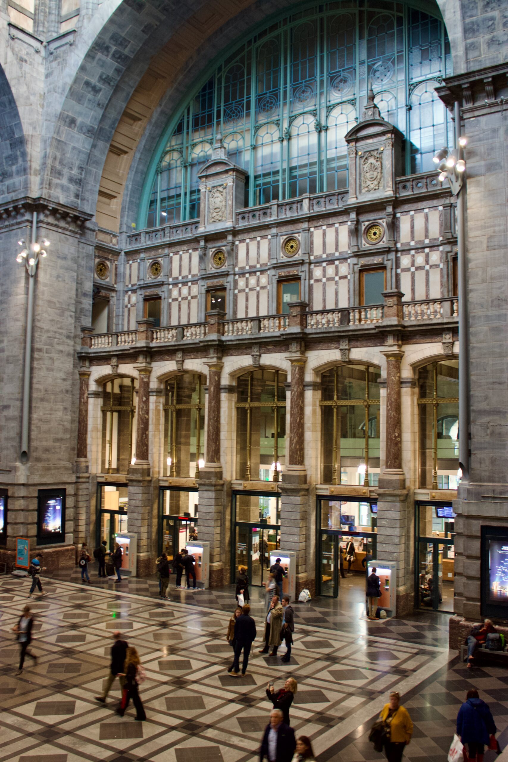 Antwerp-Central Railway Station Waiting Hall