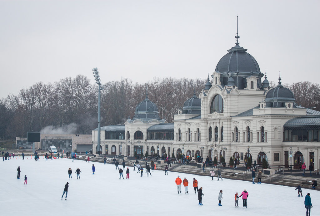 Weekend in Budapest - Ice Rink Budapest City Park