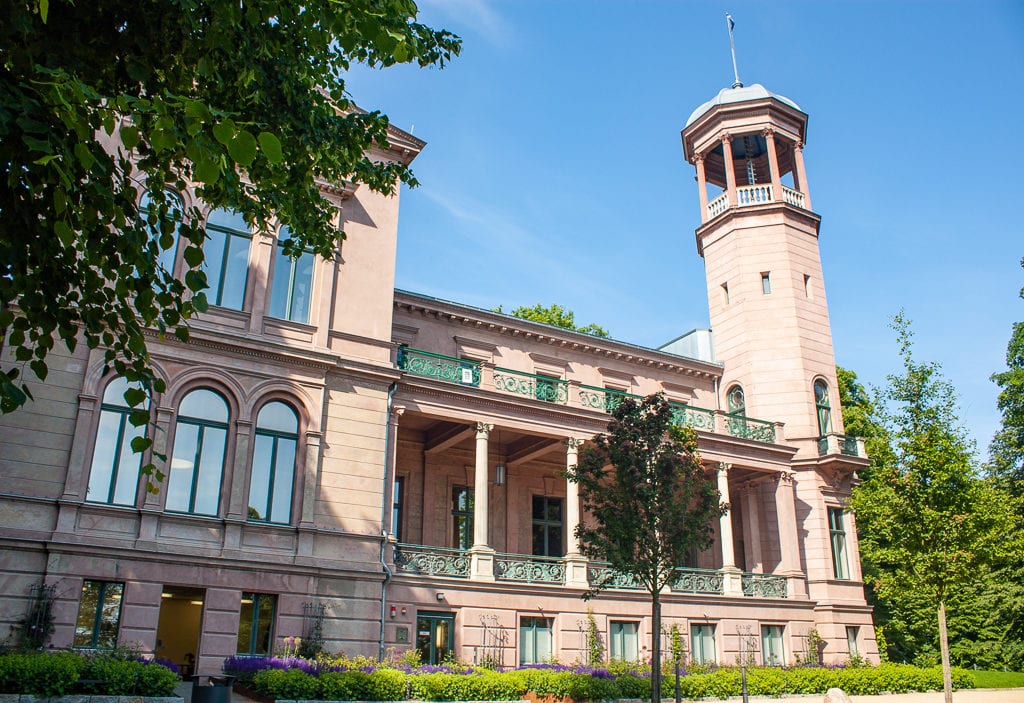 Schlosspark Biesdorf Berlin - Side View