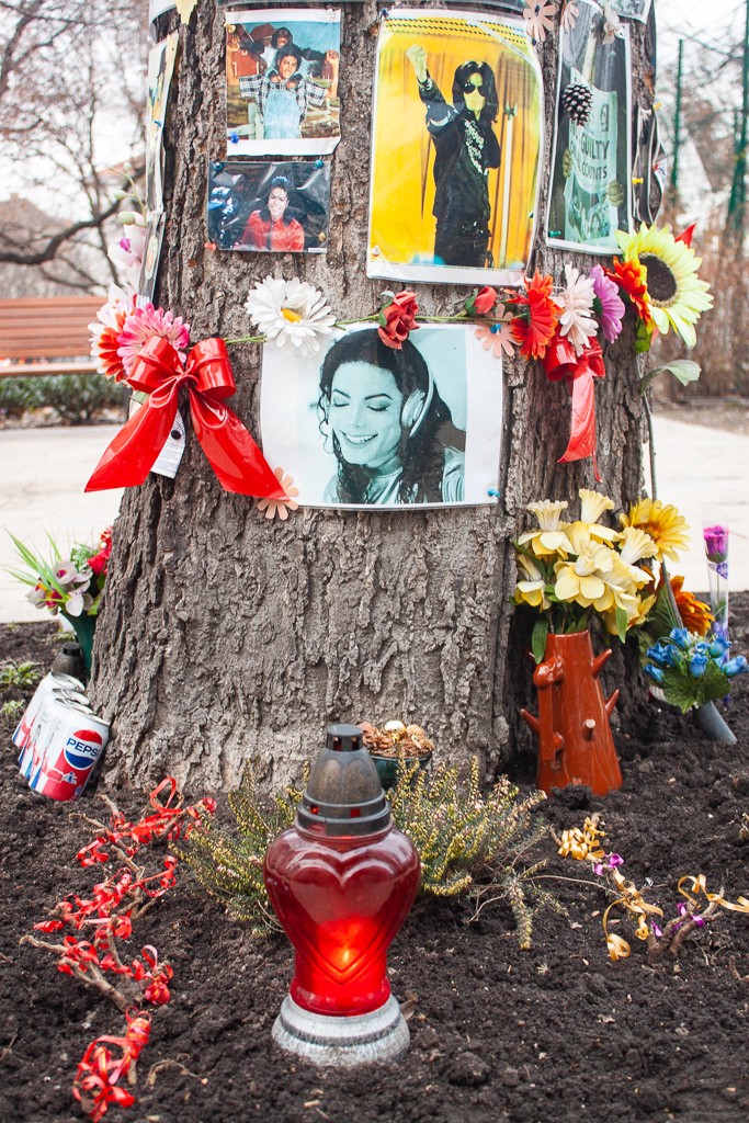 Michael Jackson Memorial Tree Budapest - Photos & Candles