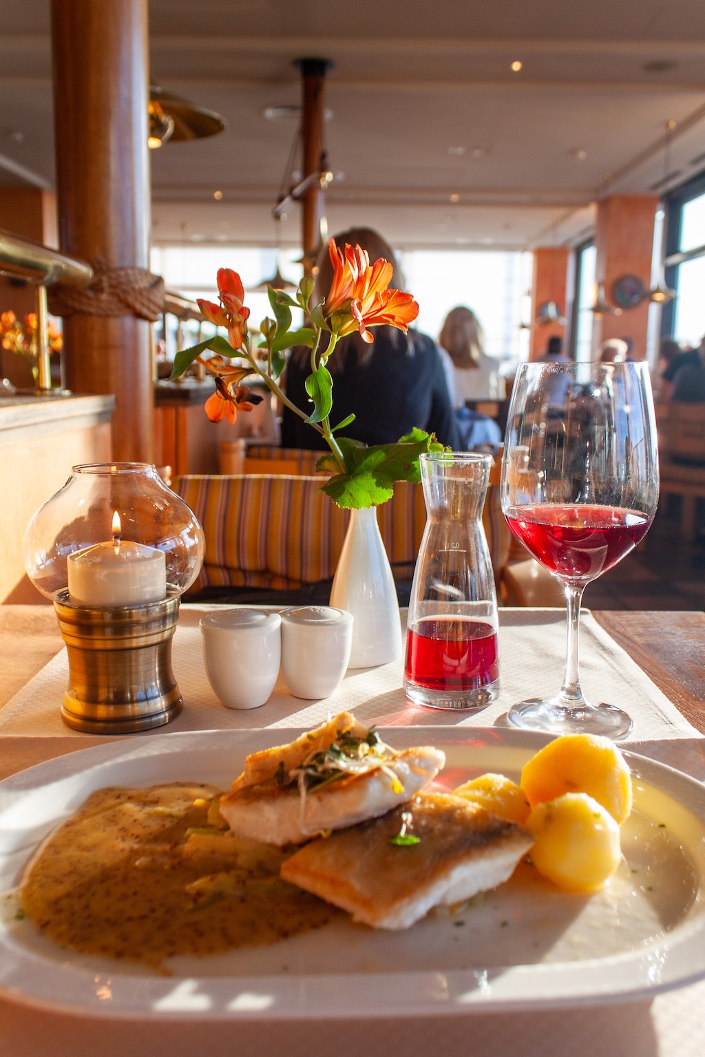 Warnemünde Hotel NEPTUN Seafood Restaurant