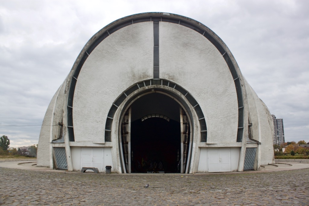 Kyiv Crematorium - Entrance