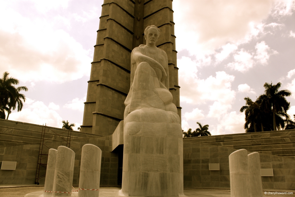 La Plaza de la Revolución - Jose Marti Memorial