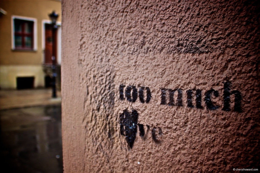 Gdansk Street Art - Too Much Love